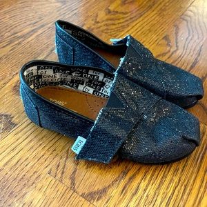 Toddler Girls Toms Size 9
